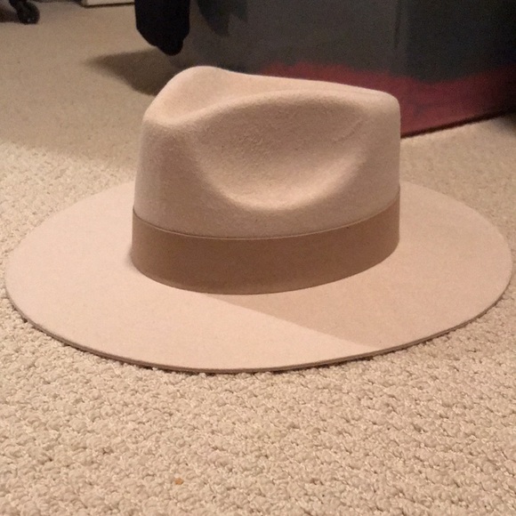 Teressa Foglia Curateur Lynn hat NWOT - Picture 1 of 6